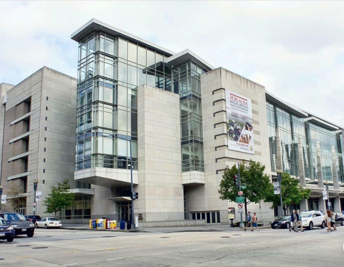 Your Away For Home, Convention Center. 96 Walk Scores. Hébergement de vacances *